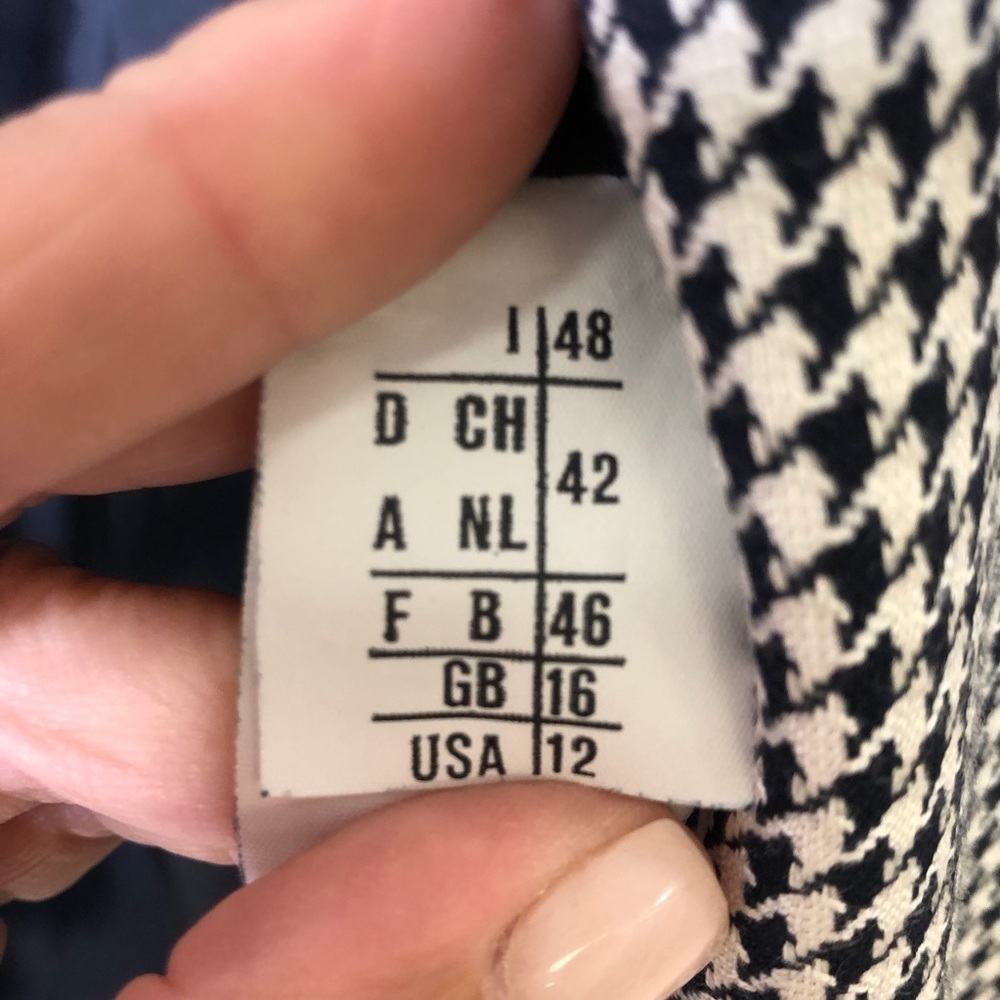 Gianfranco Ferre Houndstooth Blazer Vintage Size 12 Gold Buttons - Picture 7 of 9
